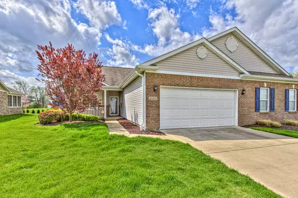 1139 Meadowlark DR, Greenwood, IN 46143