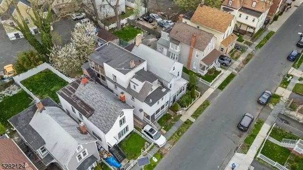 27 N Burnett St, East Orange City, NJ 07017