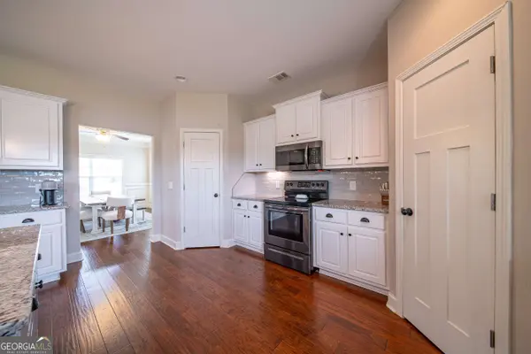 6828 Admiral DR, Midland, GA 31820