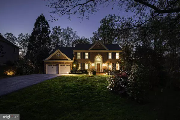 12734 KNIGHTSBRIDGE DR, Woodbridge, VA 22192