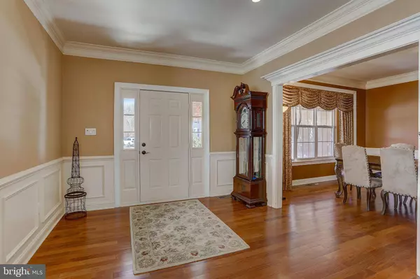 38 WOOD VIEW DR, Mount Laurel, NJ 08054