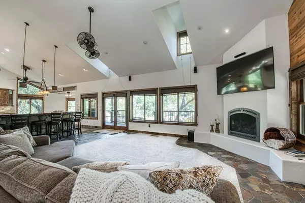 29459 Auberry Road, Prather, CA 93651