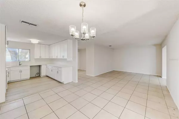 10325 GRAY EAGLE DR, Orlando, FL 32821