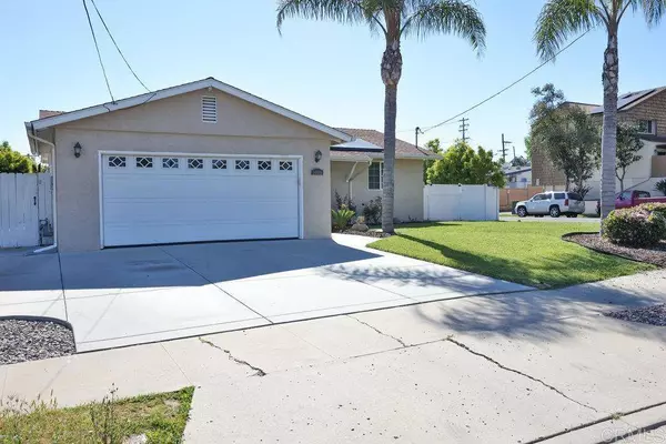 1009 Blackbird ST, El Cajon, CA 92020