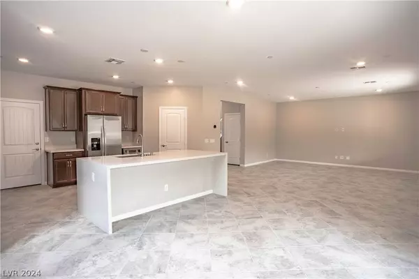 343 Cooper Hawk Court, Las Vegas, NV 89138