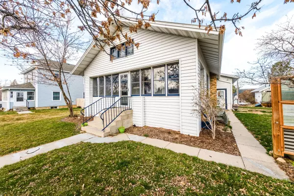 365 Lobban AVE, Buffalo, WY 82834