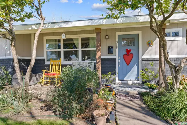 818 chevy chase, San Antonio, TX 78209