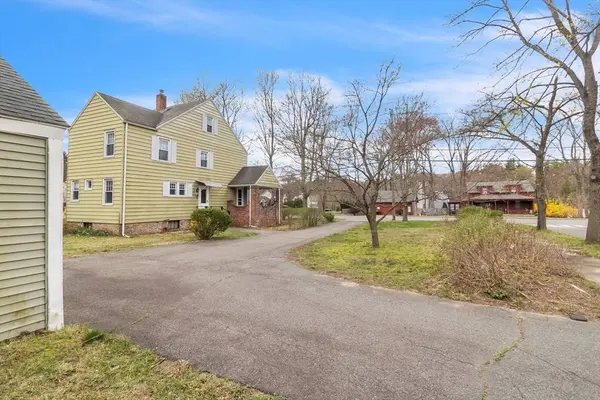 1215 Main St, Agawam, MA 01001