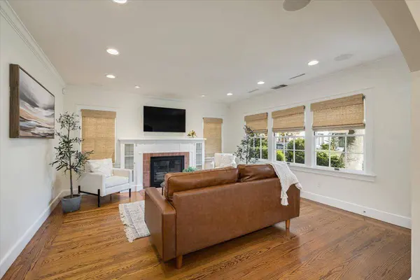 2432 6th AVE, Sacramento, CA 95818