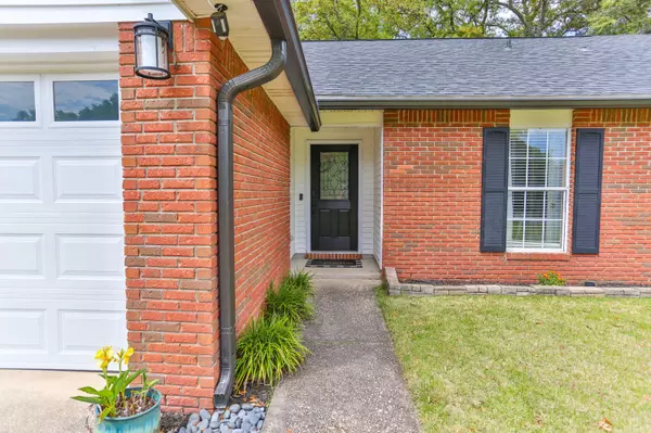 4503 Parkwood Lane, Niceville, FL 32578