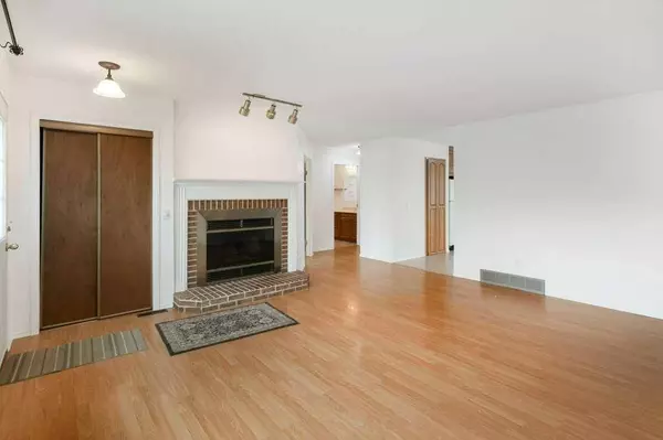 1705 16 ST, Didsbury, AB T0M0W0