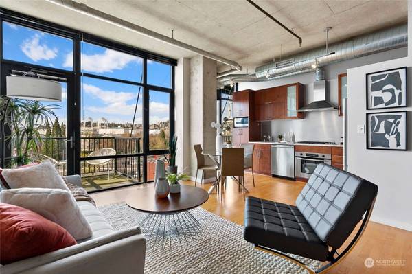 2720 3rd AVE #603, Seattle, WA 98121