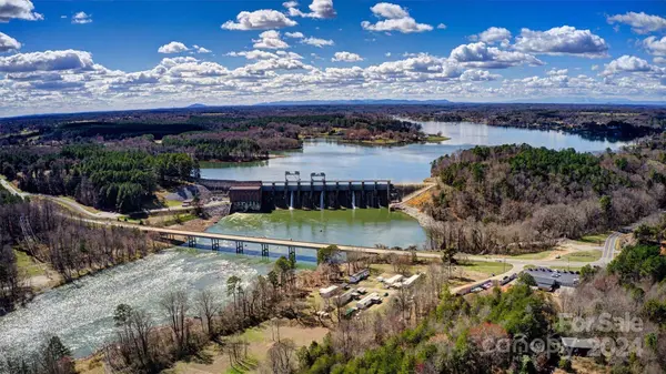 7227 NC 16 HWY, Taylorsville, NC 28681