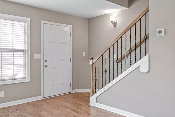 379 Sam Houston Cir, Clarksville, TN 37040