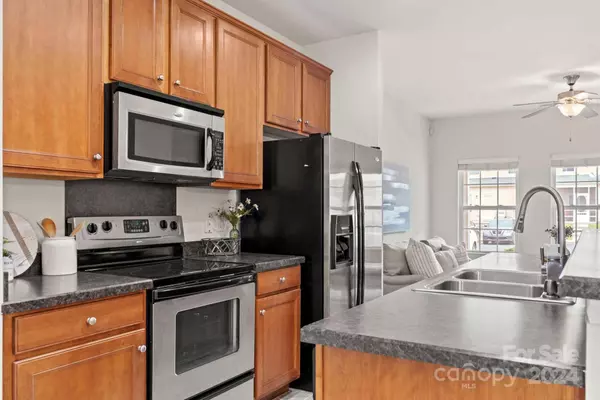 2319 Crosscut DR, Charlotte, NC 28214