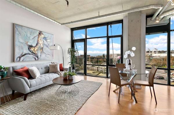 2720 3rd AVE #603, Seattle, WA 98121