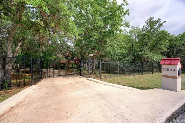 25534 Hazy Hollow, San Antonio, TX 78255