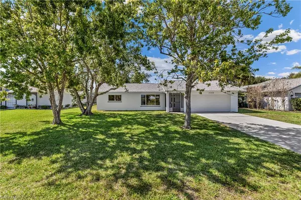 2204 SE 7th ST, Cape Coral, FL 33990