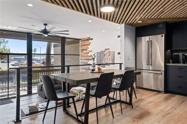 7136 Marina Pacifica DR S, Long Beach, CA 90803