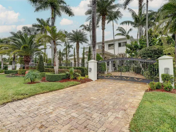 361 NE 116th St, Miami, FL 33161