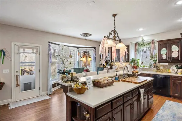 670 Everly RD, Lansing, KS 66043