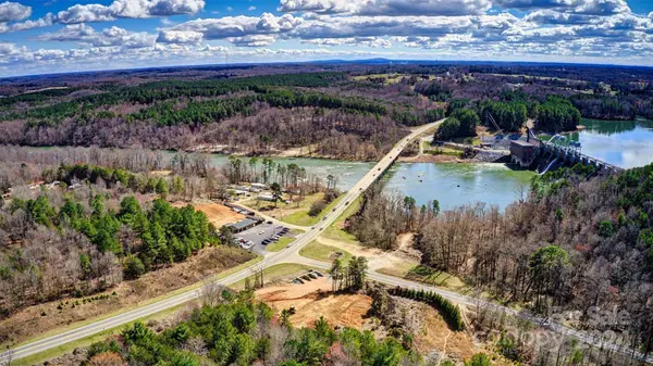 7227 NC 16 HWY, Taylorsville, NC 28681