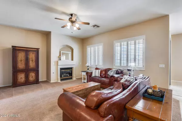 7343 W ROWEL Road, Peoria, AZ 85383