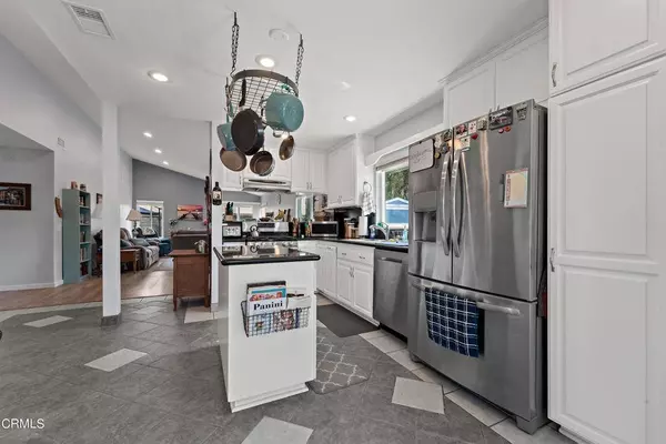 6150 Calle Bodega, Camarillo, CA 93012