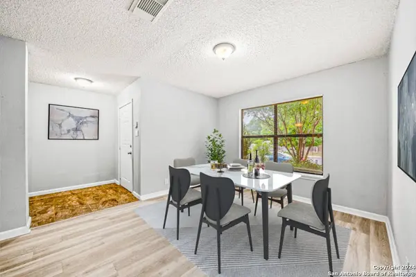 8210 Laurel Bnd, San Antonio, TX 78250