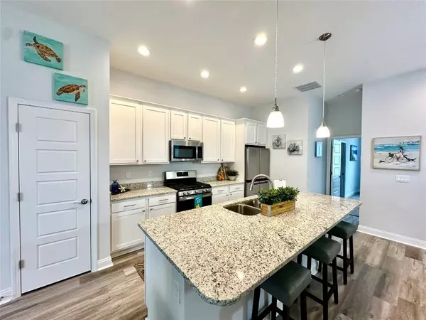 410 S 8TH Street, Fernandina Beach, FL 32034