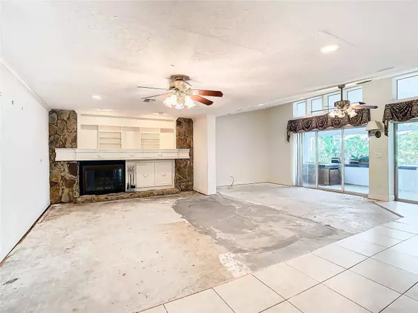 303 CHASTAIN RD, Seffner, FL 33584