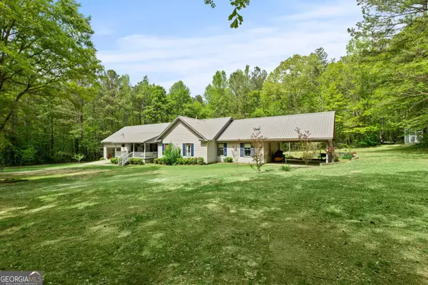 409 Bohannon RD, Grantville, GA 30220