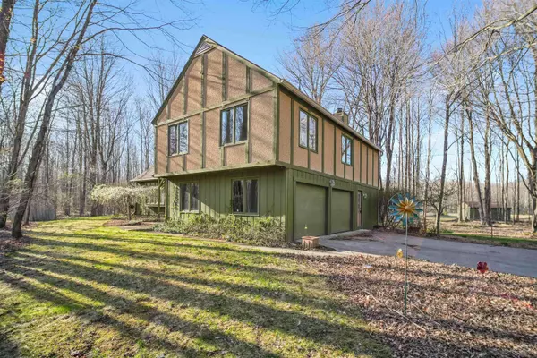 2099 E Titabawassee Road, Hemlock, MI 48626
