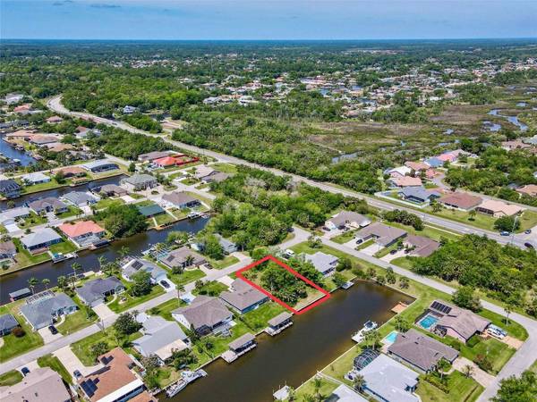 5 COOL WATER CT, Palm Coast, FL 32137