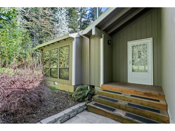 16690 SW HIGH HILL LN, Beaverton, OR 97007
