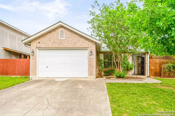 8210 Laurel Bnd, San Antonio, TX 78250