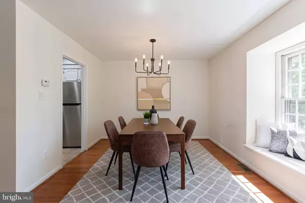 5422 HELM CT, Fairfax, VA 22032