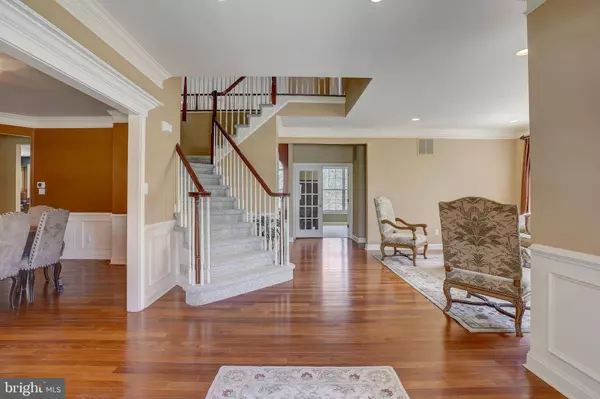 38 WOOD VIEW DR, Mount Laurel, NJ 08054