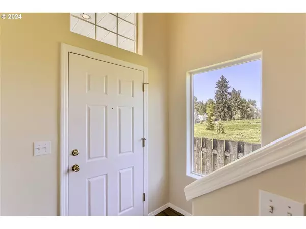 204 NE ARCHER CT, Hillsboro, OR 97124