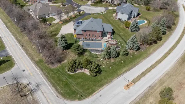 2025 SPENCER CT, Oshkosh, WI 54904