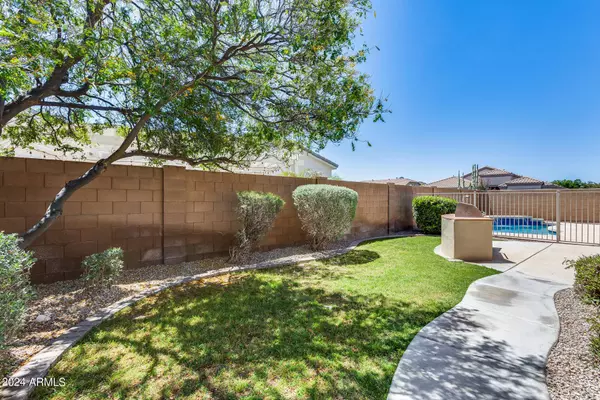 7343 W ROWEL Road, Peoria, AZ 85383