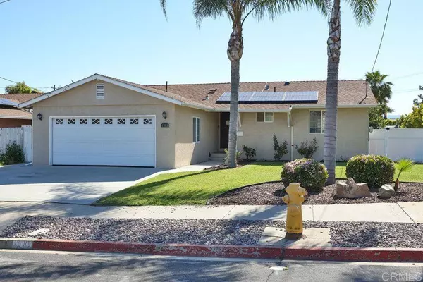 1009 Blackbird ST, El Cajon, CA 92020