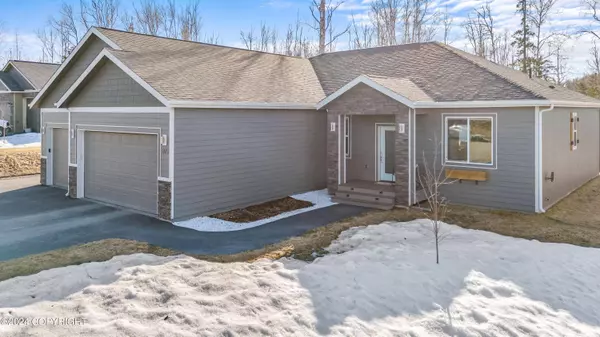 1870 S Berlin Rose ST, Wasilla, AK 99623