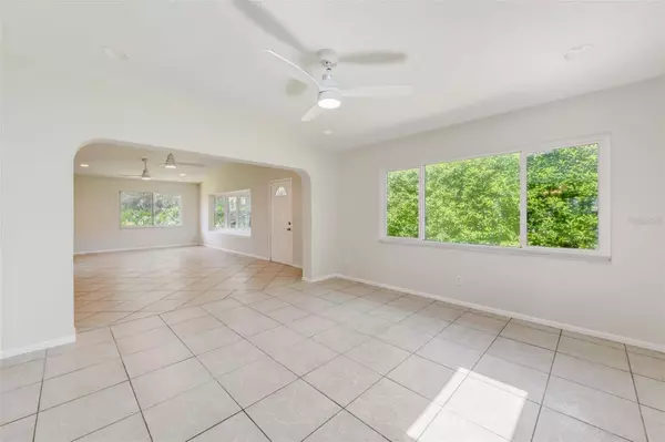 10325 GRAY EAGLE DR, Orlando, FL 32821