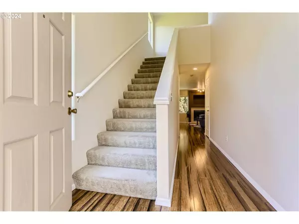 204 NE ARCHER CT, Hillsboro, OR 97124