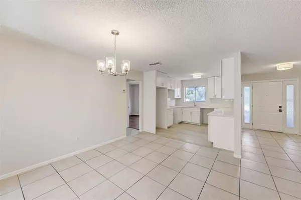 10325 GRAY EAGLE DR, Orlando, FL 32821