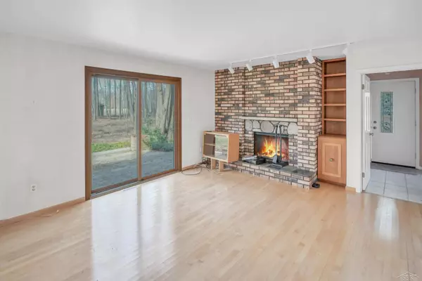 2099 E Titabawassee Road, Hemlock, MI 48626