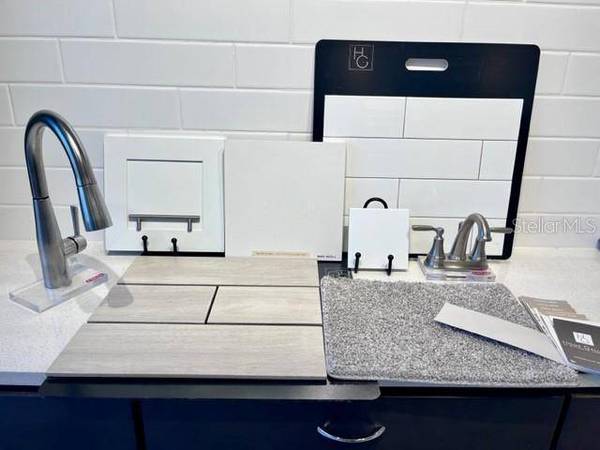 1448 ERIN BREEZE LN, Kissimmee, FL 34744