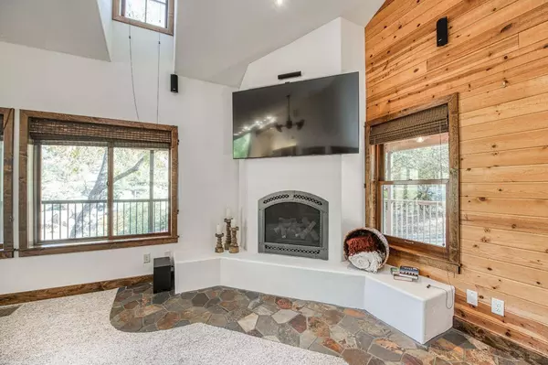 29459 Auberry Road, Prather, CA 93651