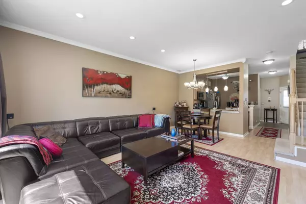 295 Glen Leven Court #295, Schaumburg, IL 60194